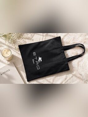 Etro Black Dust Bag with White Logo. Shopper bag
